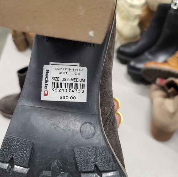 Crevo Alicia Chelsea Leather Heeled Ankle Boot Sz 9 - Picture 4 of 6